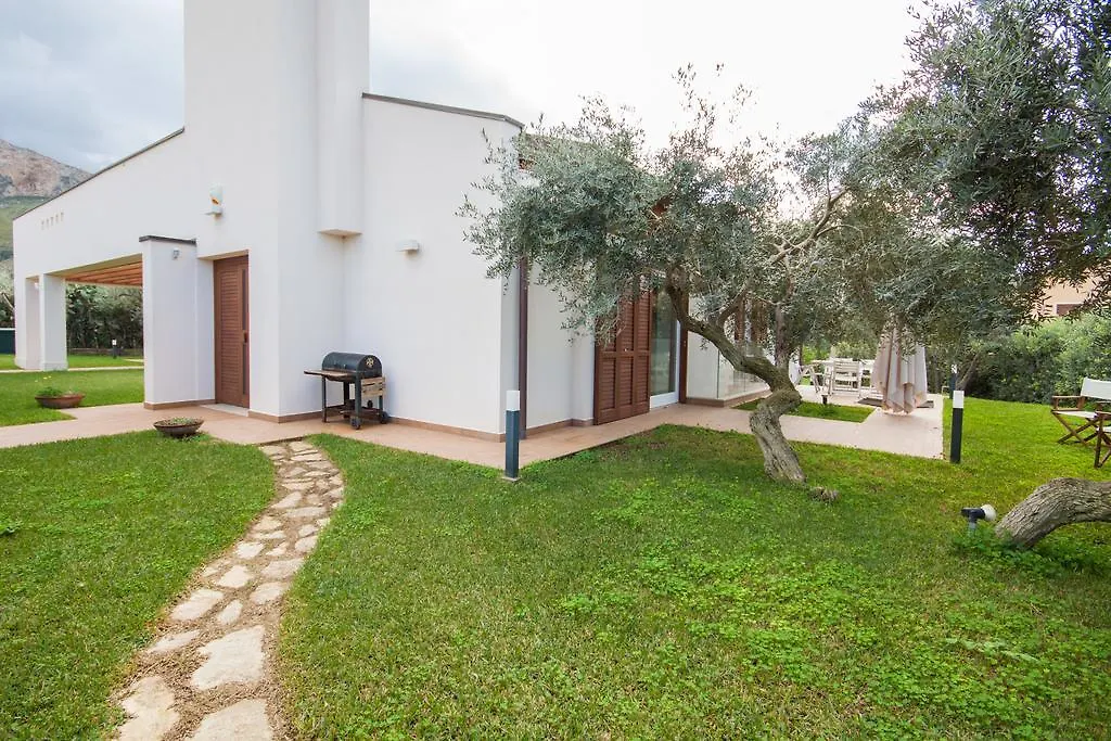 Villa Dell'Ulivo - By Domusicily