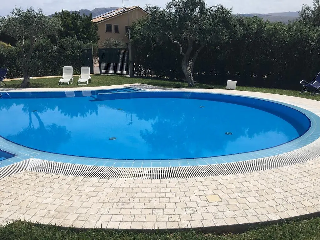 Villa Dell'Ulivo - By Domusicily